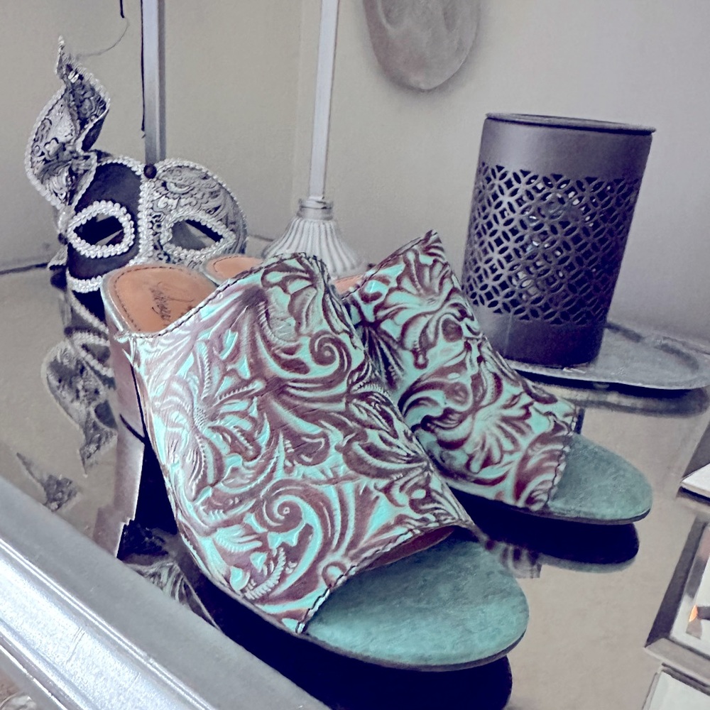 Patricia Nash Tooled Leather Turquoise & Brown Open-Toe Mules | Size 7